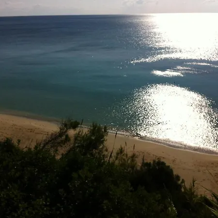 别墅 Villaparadiso Front Makris Gialos 阿尔戈斯托利翁